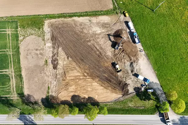 Fertig verfüllte Bohrung Bodenarbeiten für Landwirtschaftliche Fläche
